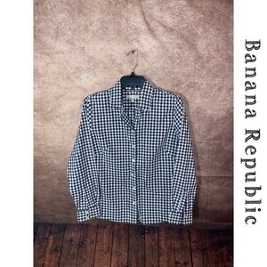 Banana Republic Women's Size P8 Black & White Checker Non-Iron Fitted Blouse-EUC